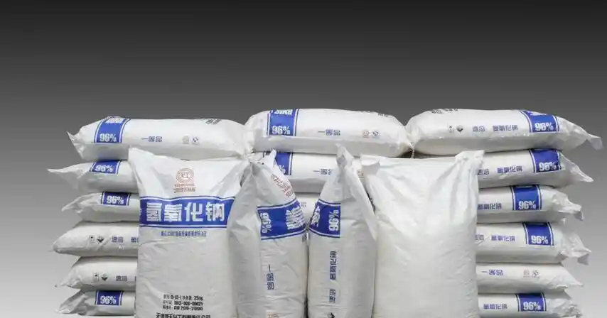 易結(jié)塊物料的自動(dòng)化投料解決方案：片堿自動(dòng)拆包+管鏈輸送投料